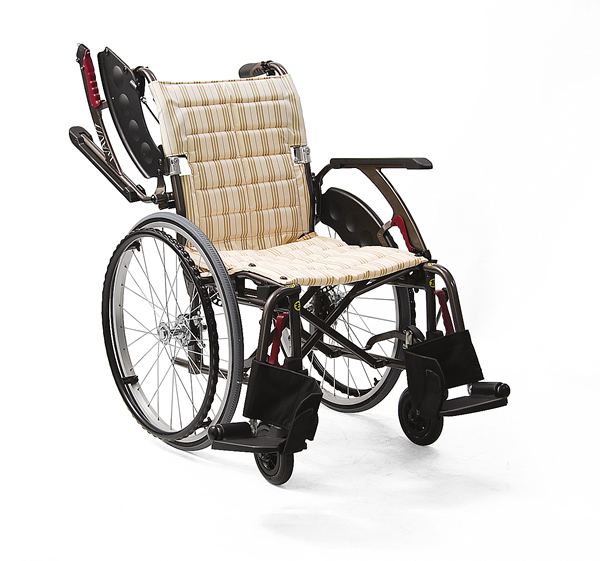 車椅子種類　自走用車椅子　WAVIT+（ウェイビットプラス）　WAP22-42S　