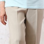今売れている、涼しい素材のレディーススラックス【70代80代ファッション】