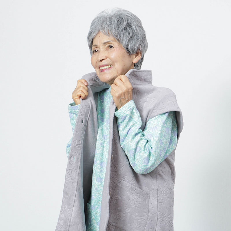 70代80代シニア女性に人気のあったかベストホームウェア（洋服）